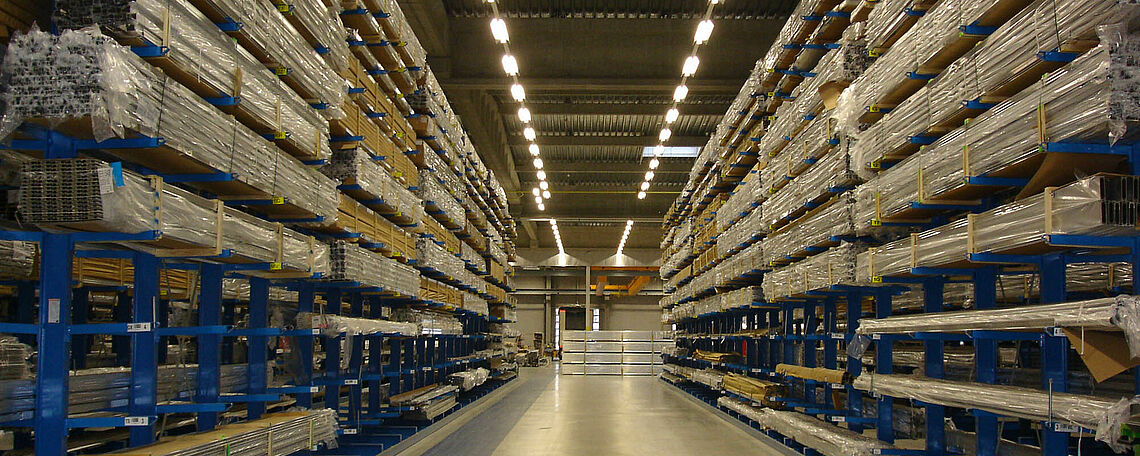 Cantilever racking light loads