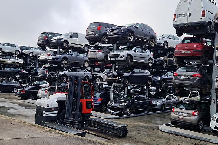 Auto Pièces – 2