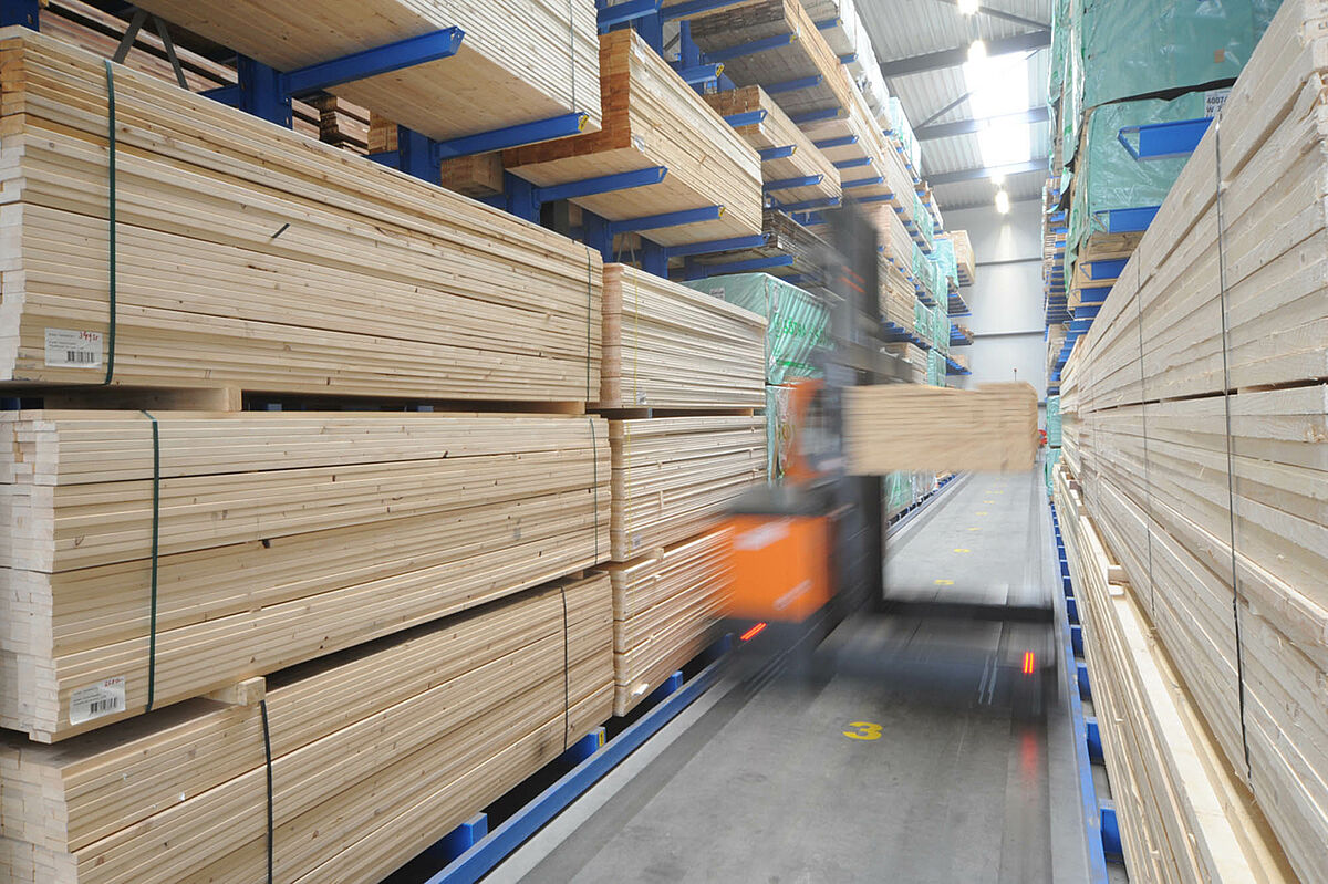 Estanterías industriales cantilever para tablero y madera Ohra - Almacenaje  y logística - Estanterías industriales cantilever para tablero y madera